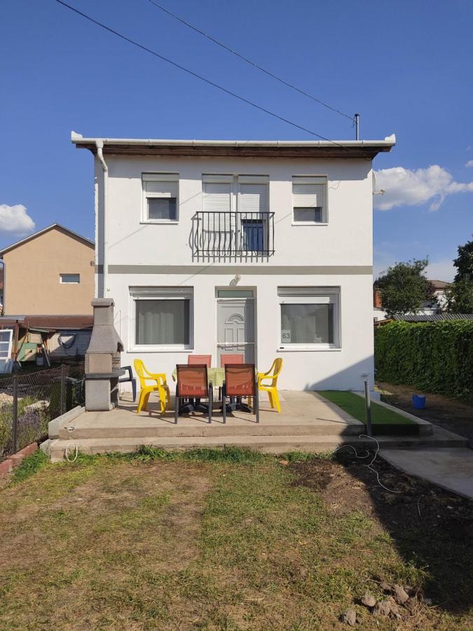 Apartamento Nurmi House Hajdúszoboszló Exterior foto